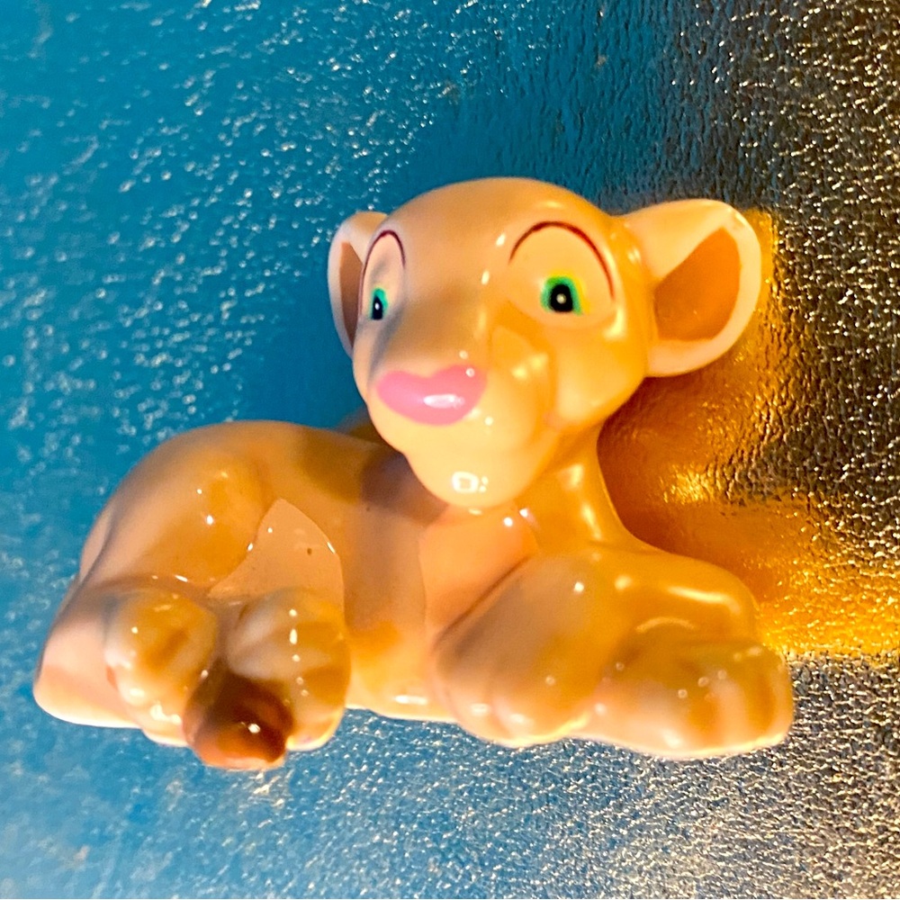 Disney The Lion King Baby Nala Mini Porcelain Figure Approx 1.75”